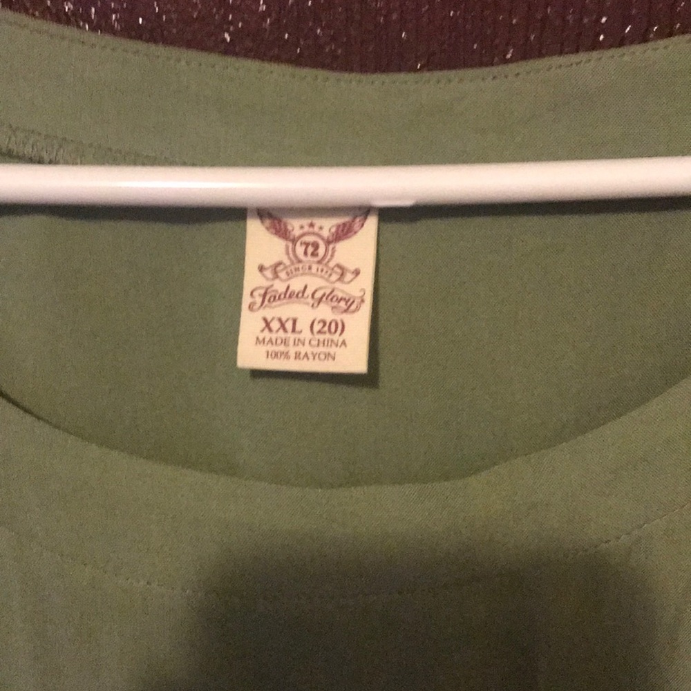 Spring Green Dress - Picture 2 of 4